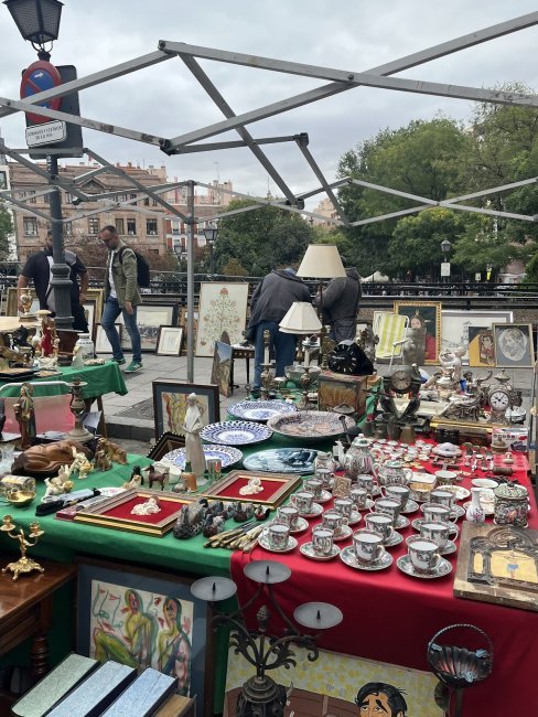 Le marché aux puces (1/3)