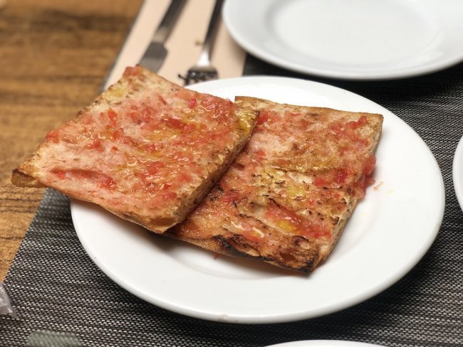 Pain à la tomate (2/3)